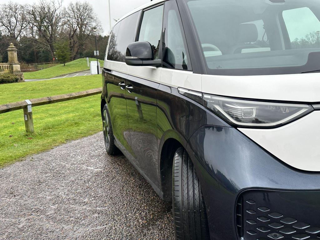 2023 VOLKSWAGEN ID BUZZ STYLE