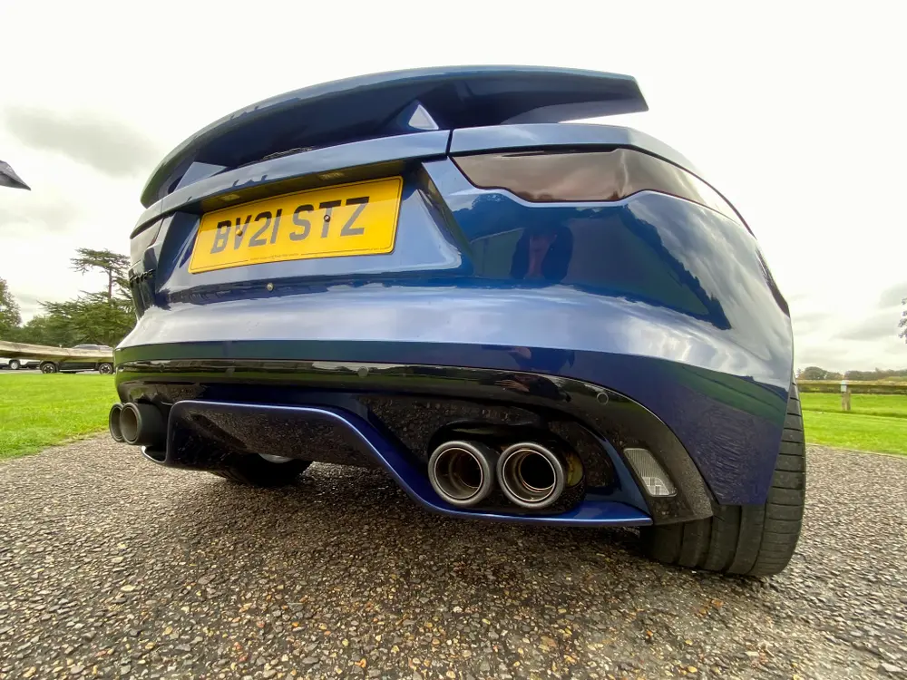 2021 JAGUAR F-TYPE R-DYNAMIC V8 AUTO