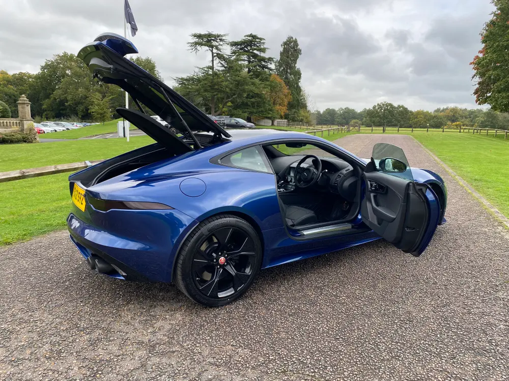 2021 JAGUAR F-TYPE R-DYNAMIC V8 AUTO