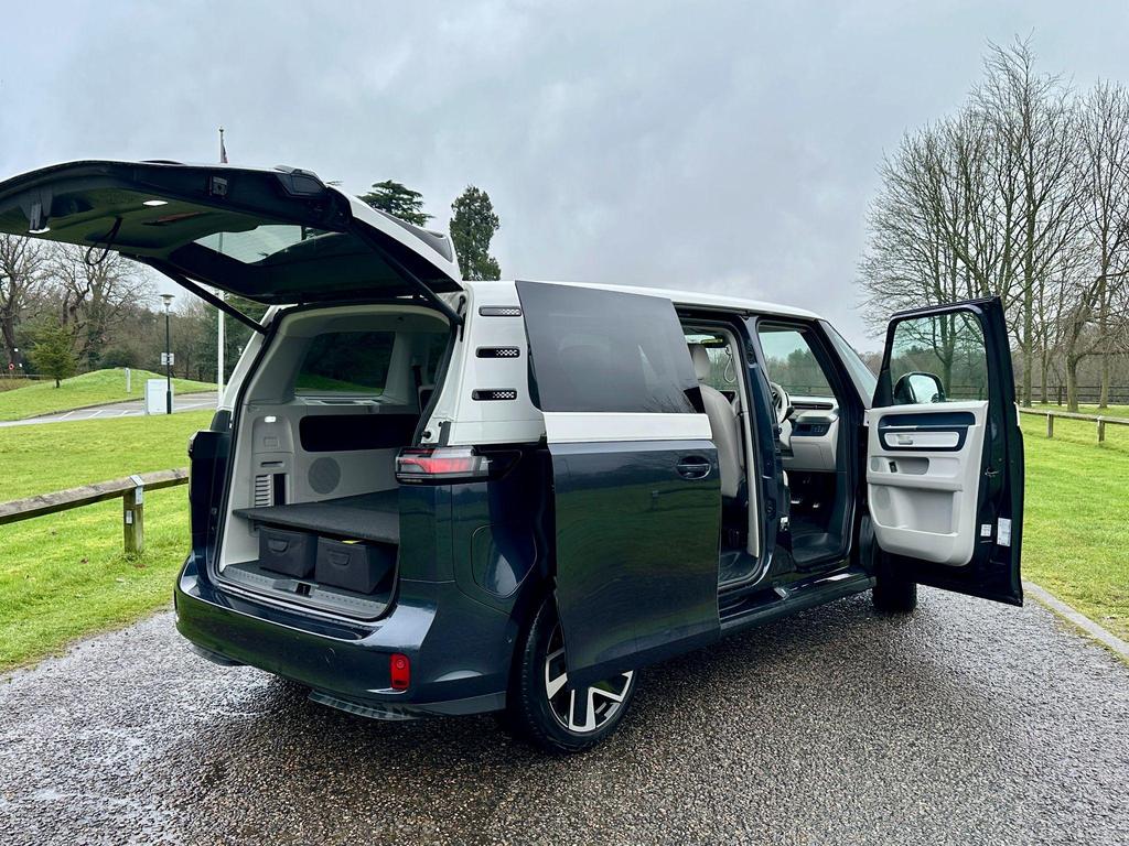 2023 VOLKSWAGEN ID BUZZ STYLE