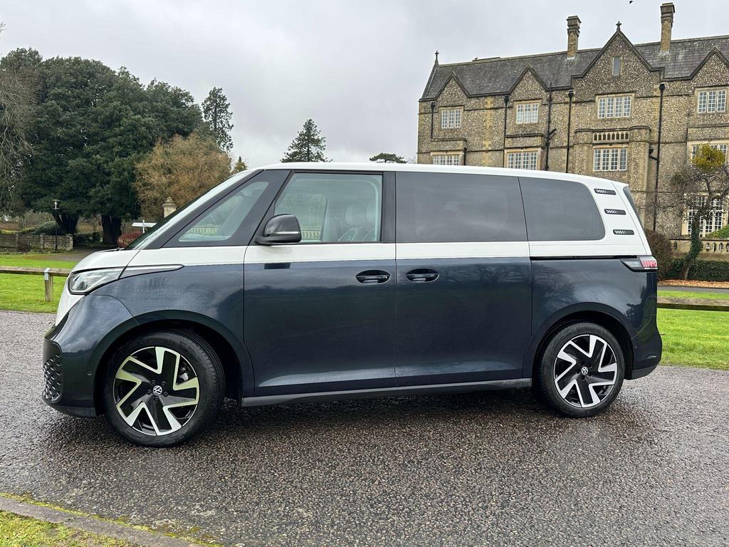 2023 VOLKSWAGEN ID BUZZ STYLE