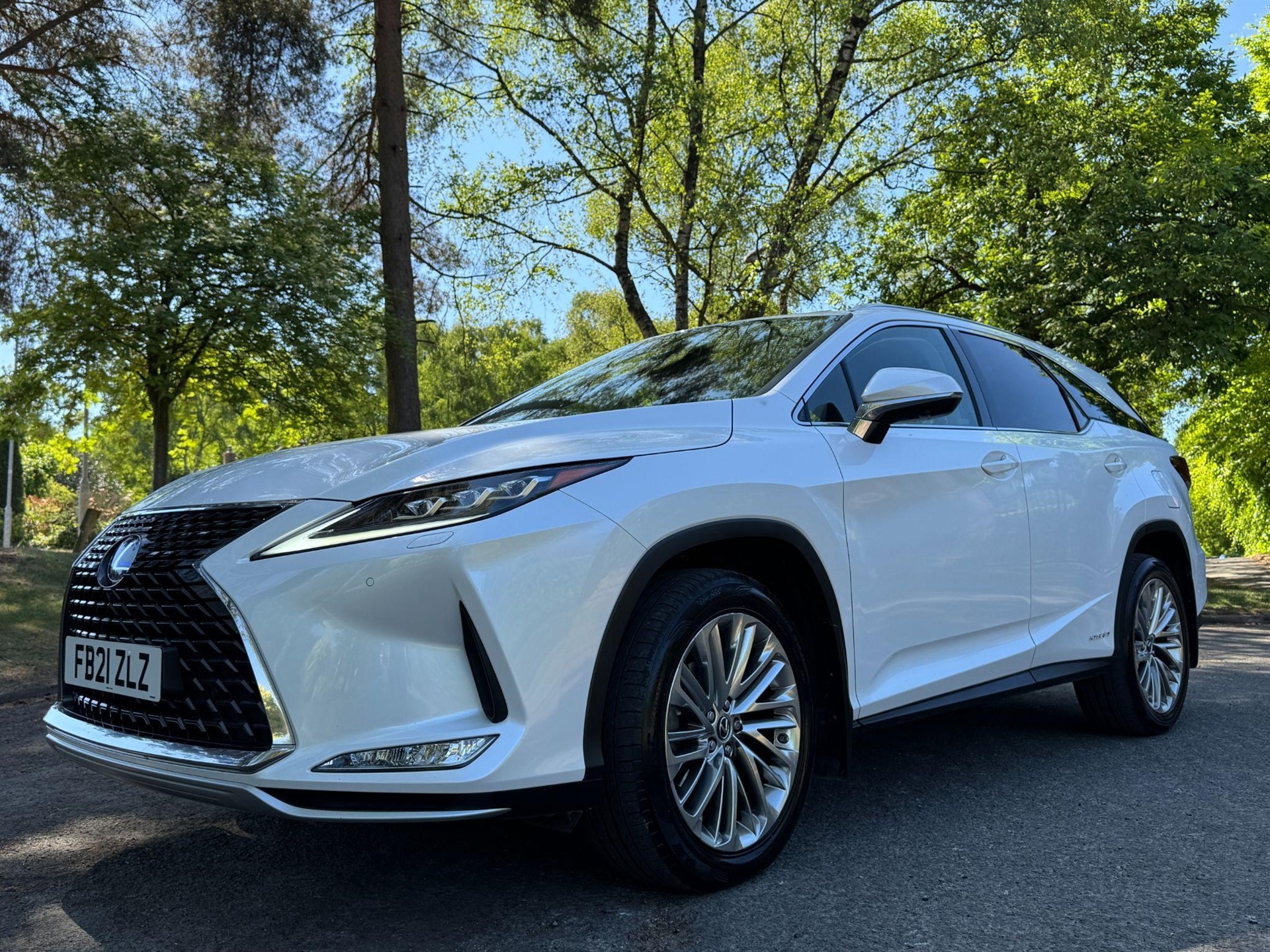 2021 Lexus RX 3.5 L 450h L V6 Takumi E-CVT 4WD