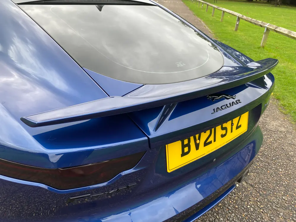 2021 JAGUAR F-TYPE R-DYNAMIC V8 AUTO