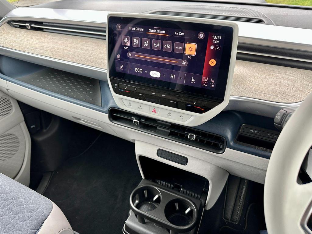 2023 VOLKSWAGEN ID BUZZ STYLE