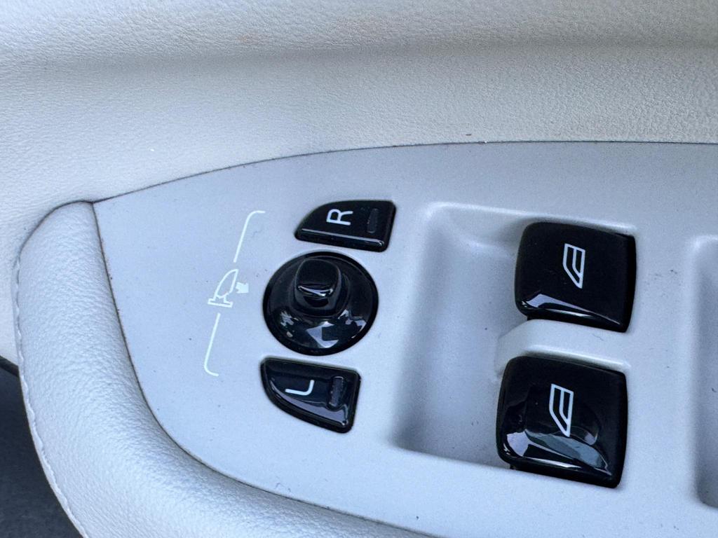 2022 Volvo XC90 R-Design B5 MHEV AWD Auto