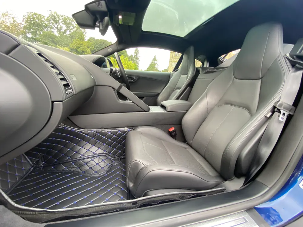 2021 JAGUAR F-TYPE R-DYNAMIC V8 AUTO