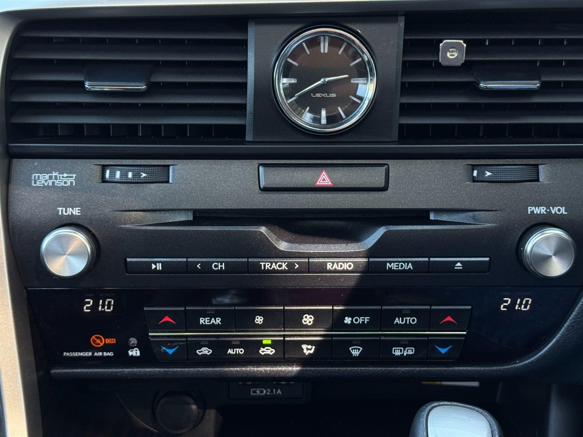 2021 Lexus RX 3.5 L 450h L V6 Takumi E-CVT 4WD