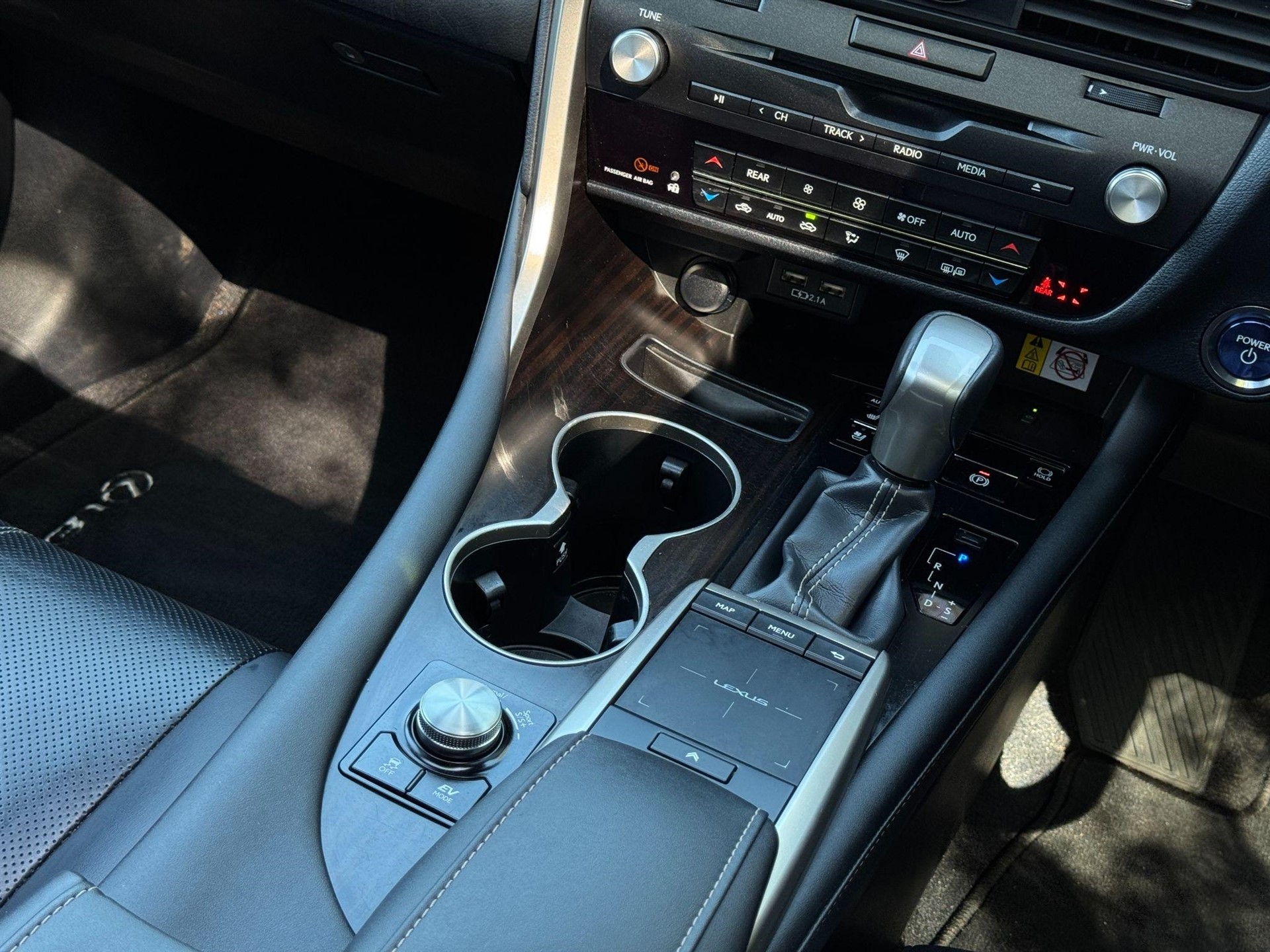 2021 Lexus RX 3.5 L 450h L V6 Takumi E-CVT 4WD