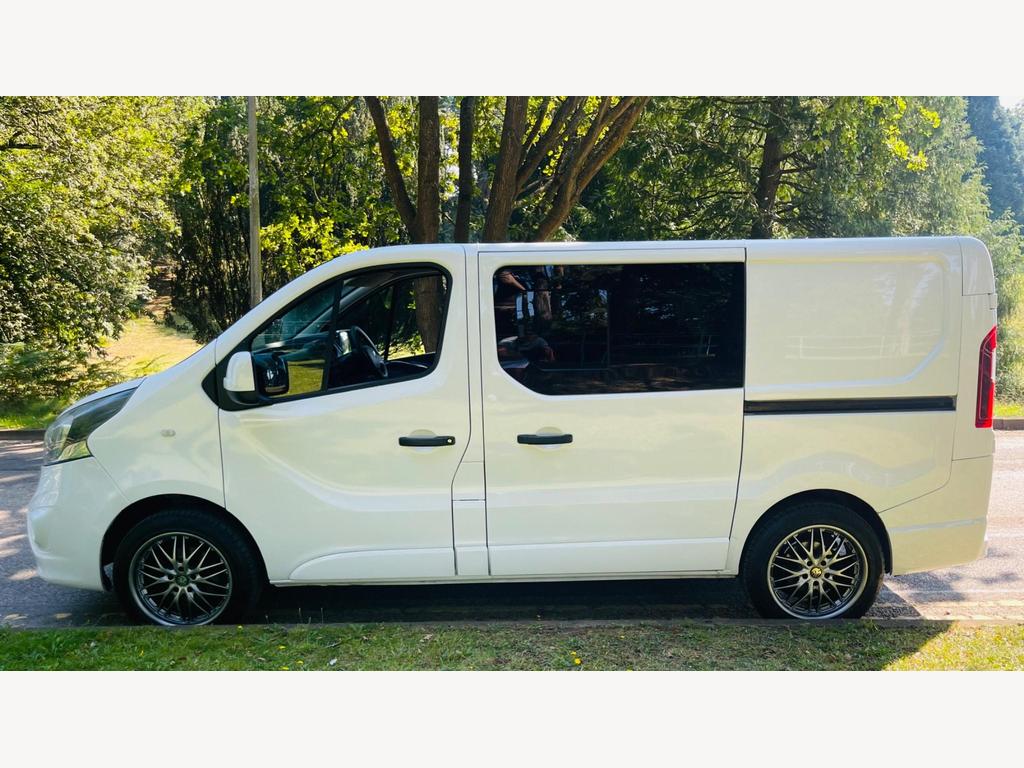 2015 VAUXHALL VIVARO Campervan Conversion 1.6 CDTi 2700 5dr L1 H1