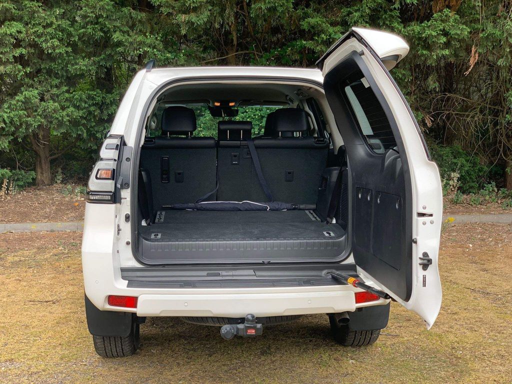 2021 TOYOTA LAND CRUISER D-4D INVINCIBLE