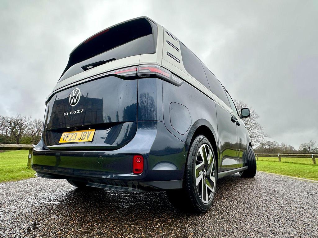2023 VOLKSWAGEN ID BUZZ STYLE