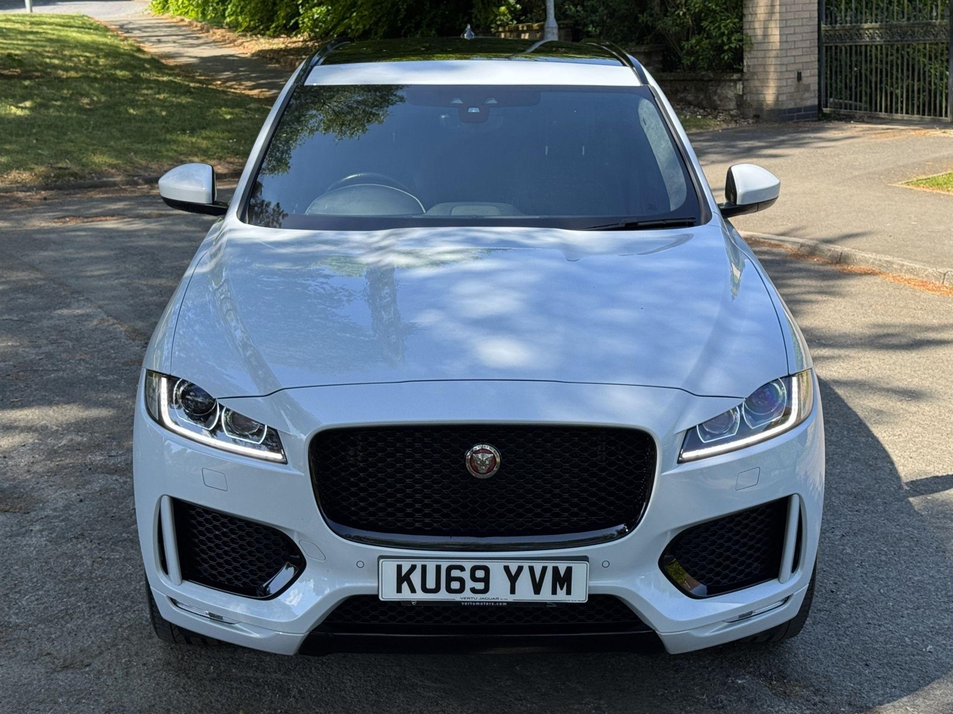 2019 Jaguar F-Pace 2.0 D180 Chequered Flag Auto AWD