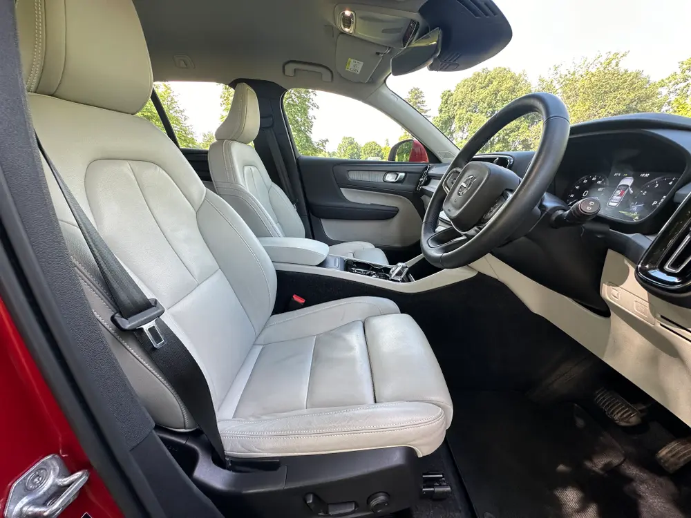 2020 VOLVO XC40 INSCRIPTION PRO B4 MHEV A