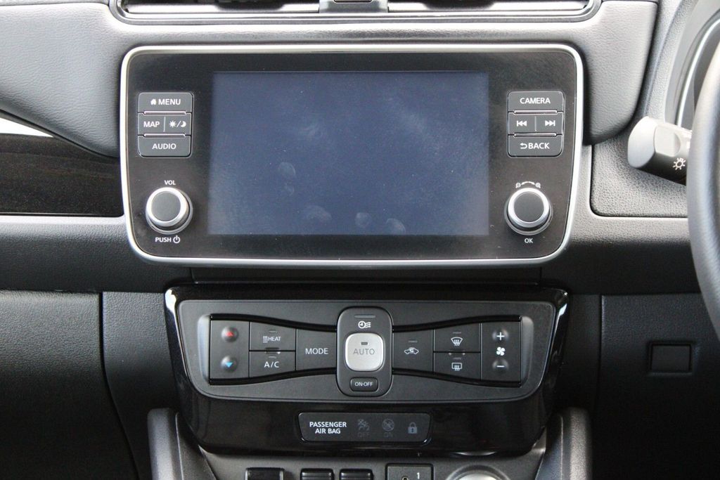 2022 Nissan Leaf TEKNA