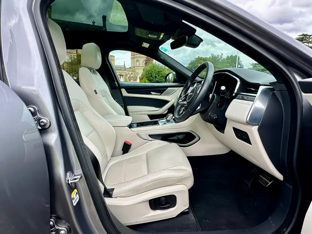 2022 JAGUAR F-PACE R-DYNAM BLK D MHEV AWD A