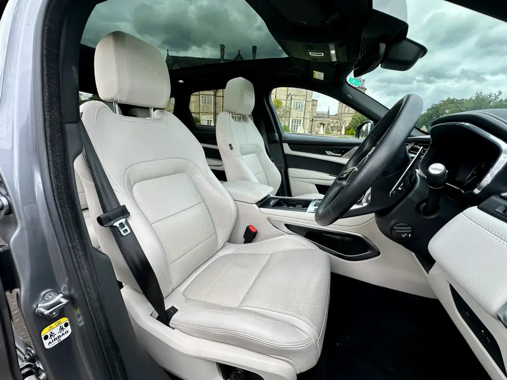 2022 JAGUAR F-PACE R-DYNAM BLK D MHEV AWD A