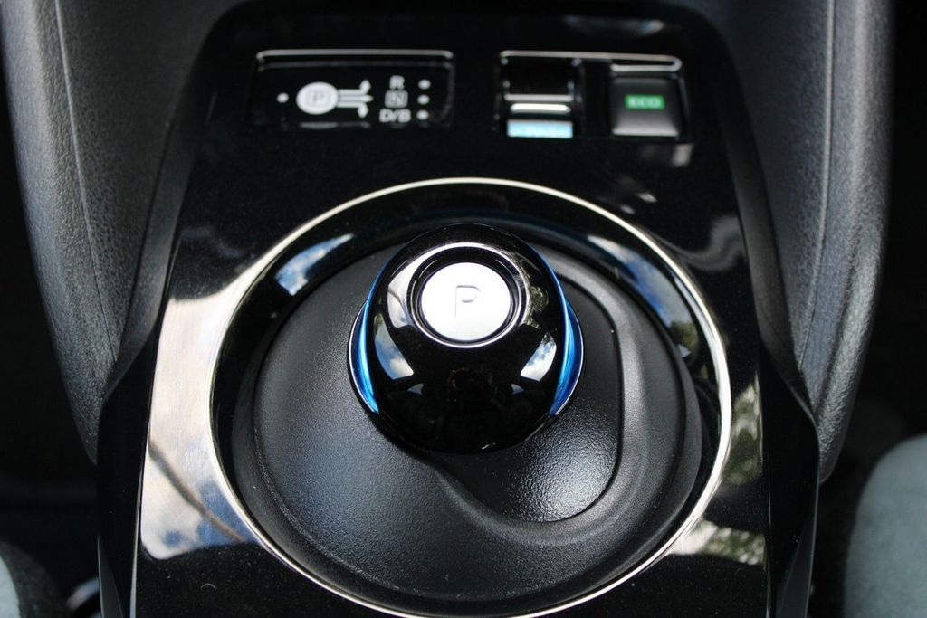 2022 Nissan Leaf TEKNA