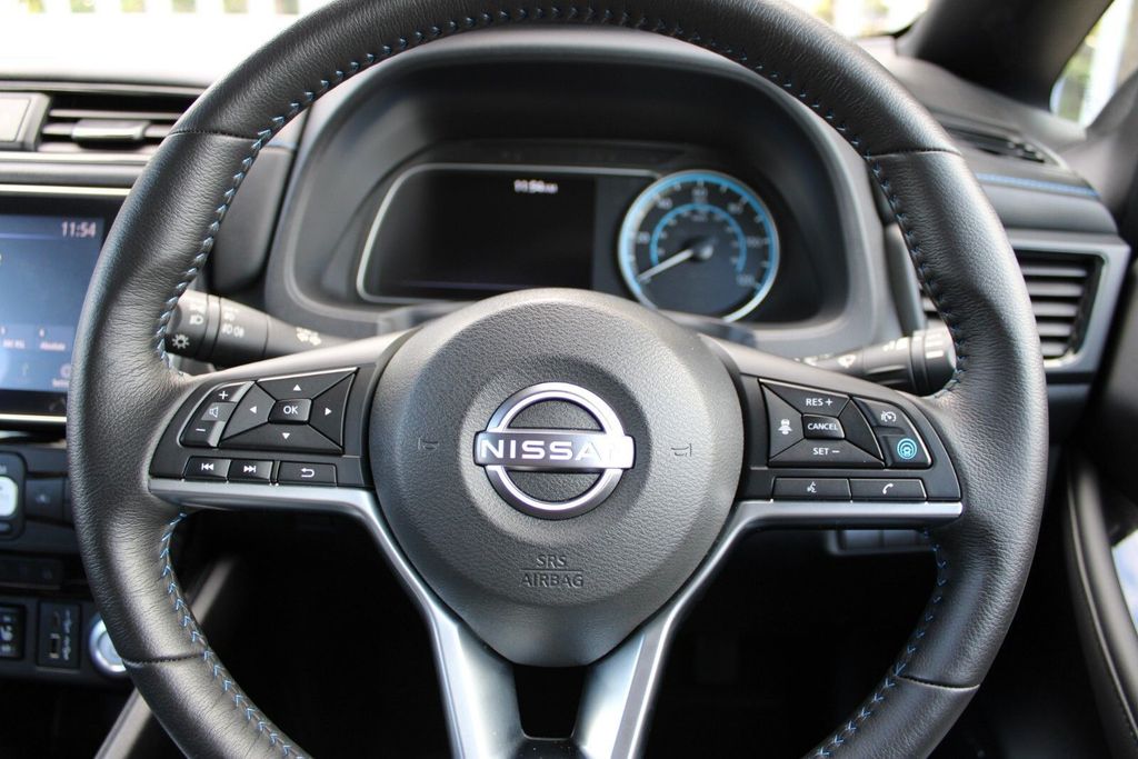 2022 Nissan Leaf TEKNA