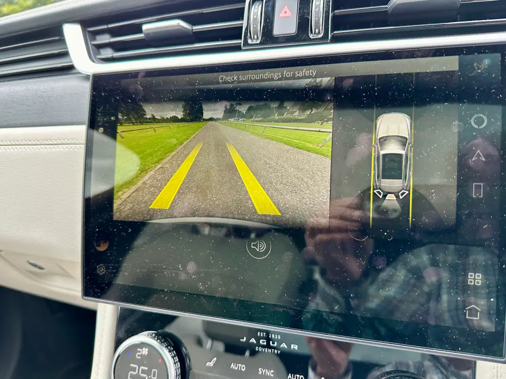 2022 JAGUAR F-PACE R-DYNAM BLK D MHEV AWD A