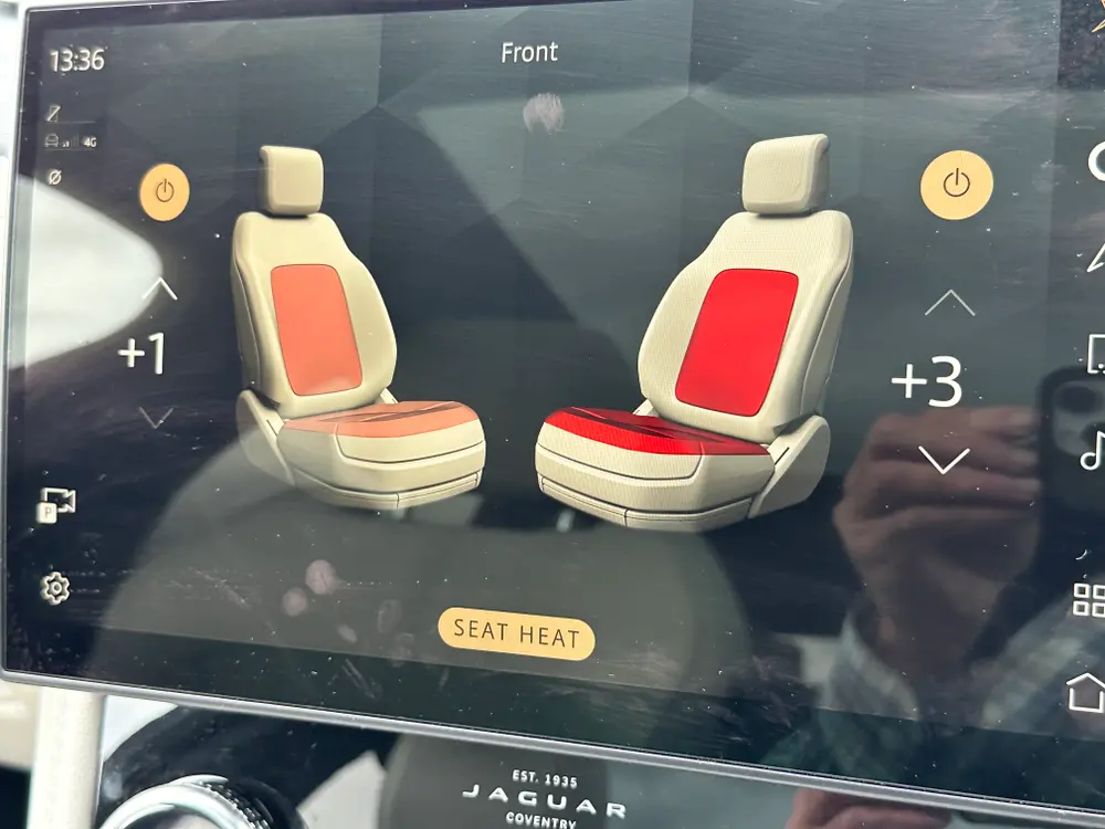 2022 JAGUAR F-PACE R-DYNAM BLK D MHEV AWD A