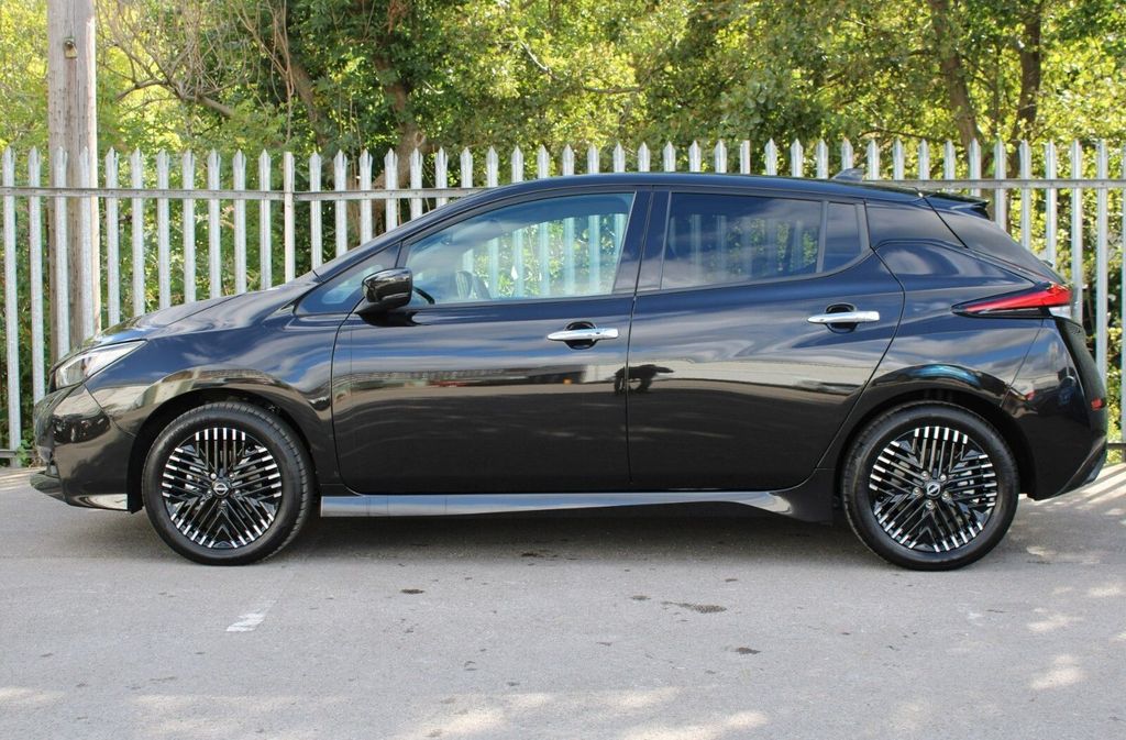 2022 Nissan Leaf TEKNA