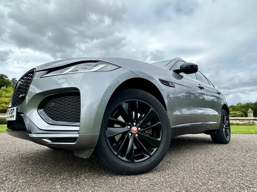 2022 JAGUAR F-PACE R-DYNAM BLK D MHEV AWD A