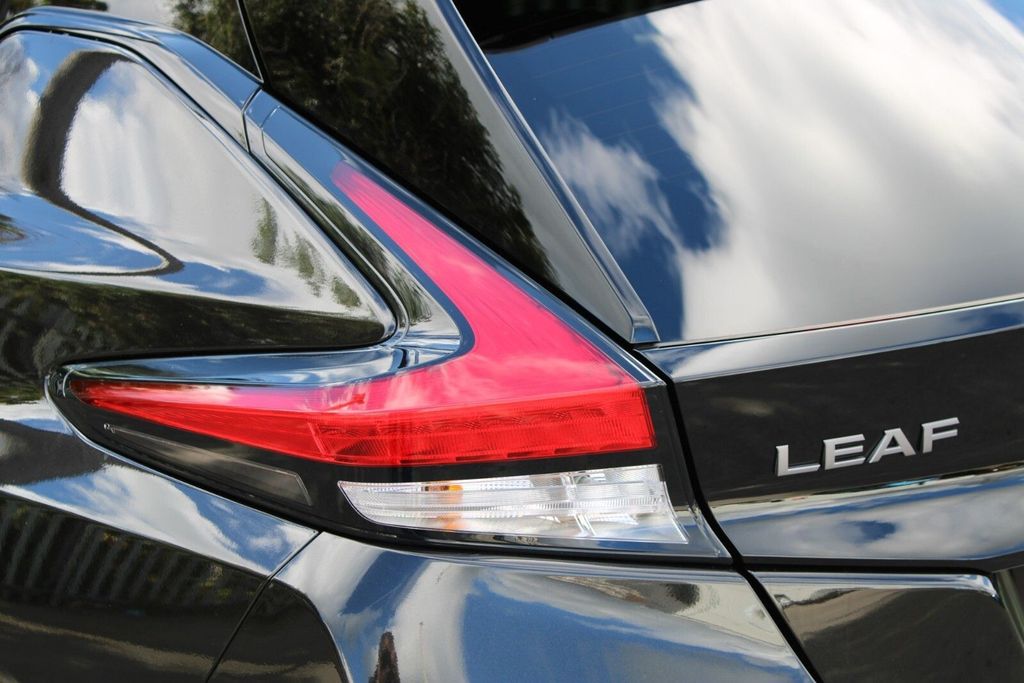 2022 Nissan Leaf TEKNA