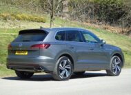 2019 Volkswagen Touareg V6 R-Line Tech TDI A