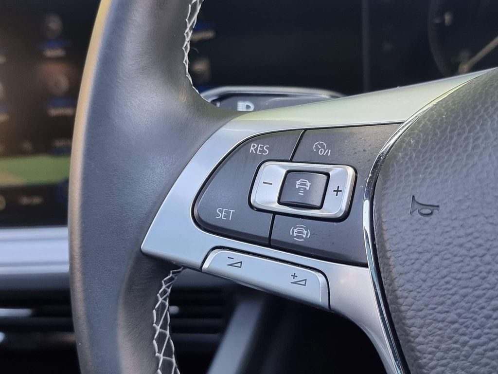 2019 Volkswagen Touareg V6 R-Line Tech TDI A